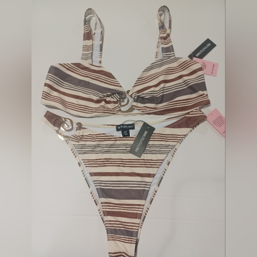 PrettyLittleThing Striped Bikini with Ring Accents - Picture 3 of 6